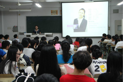 法学分院举行新老生交流会