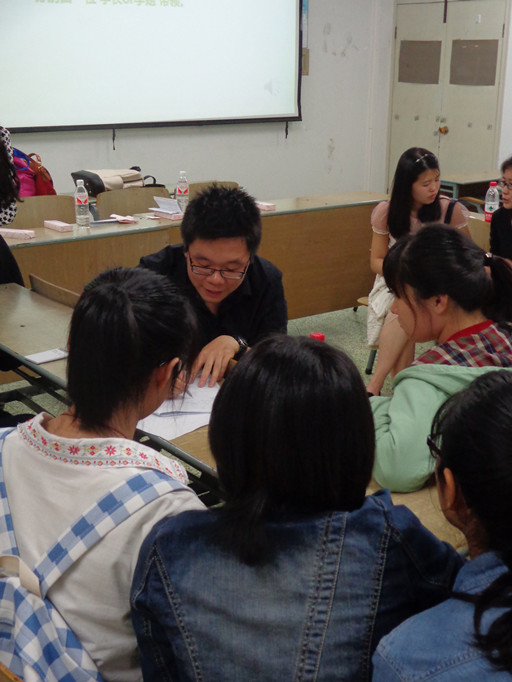 “研”语交汇，聆听你我――理学分院举办考研交流会